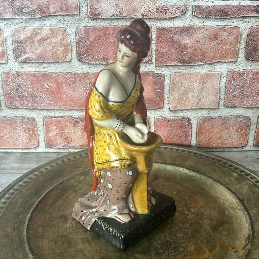 Ceramic statuette Roman goddess Purity